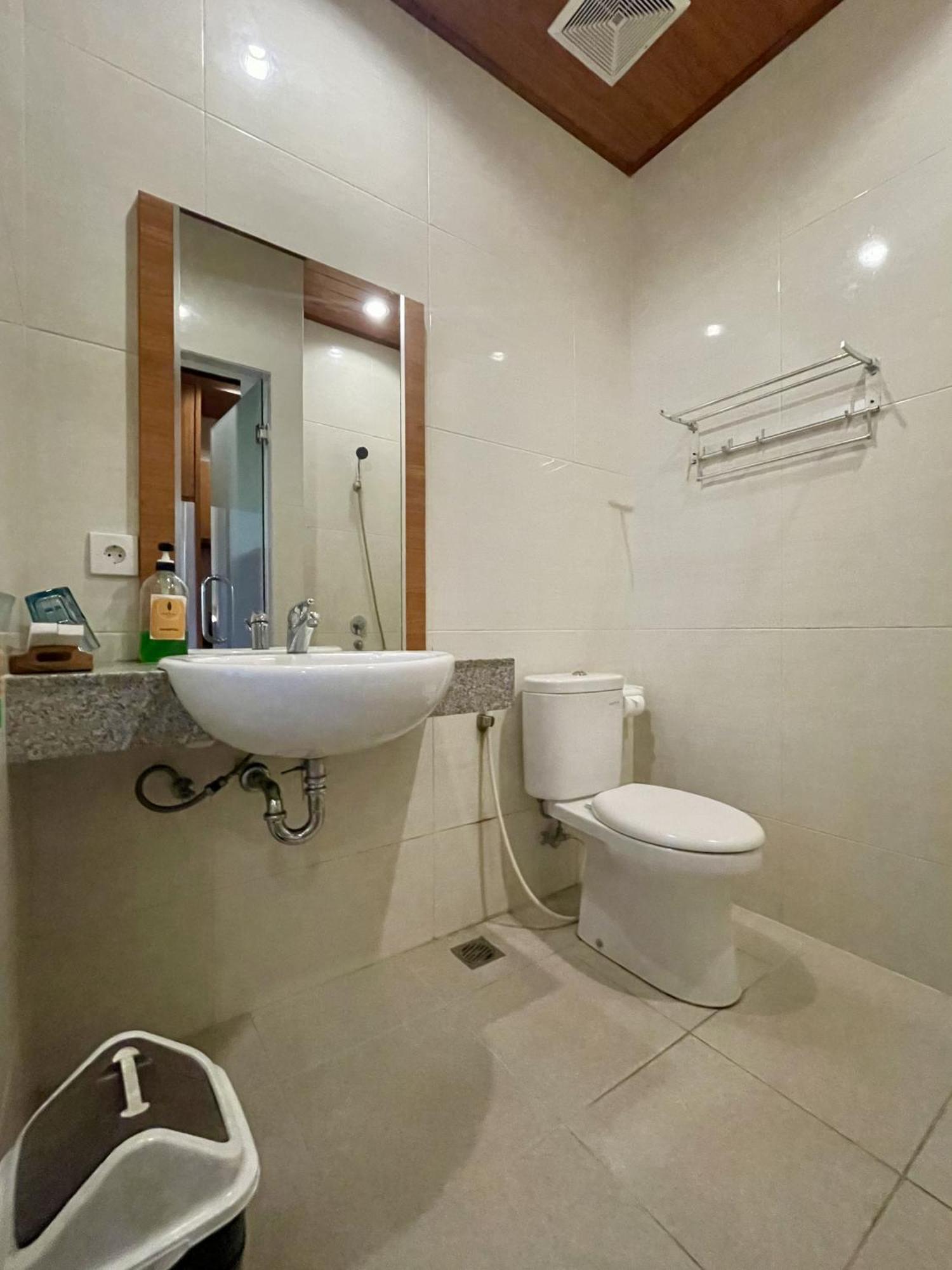Отель Anindya Sanur Экстерьер фото